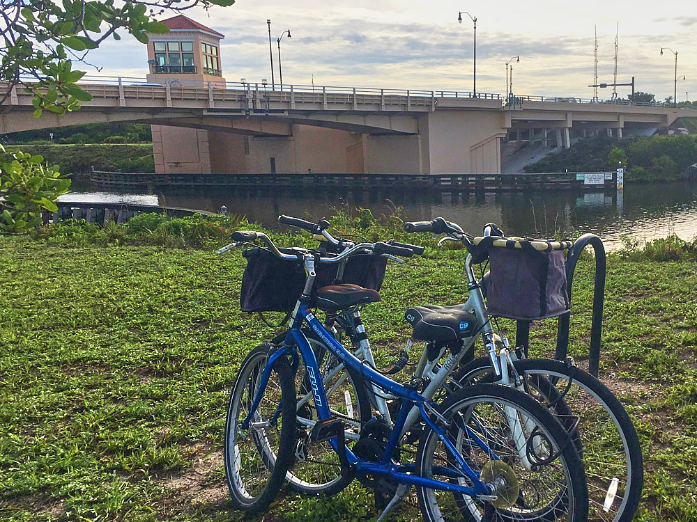 Venice Trail Bike Rental at Airport Approach Road Delivery Location